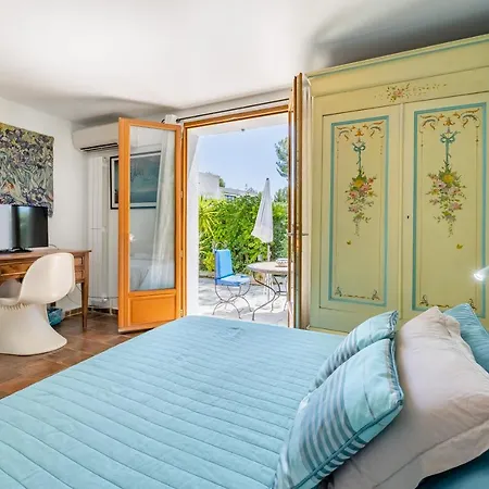 Bed & Breakfast Le Patio Des Mimosas Par Dodo-a-cassis 3*